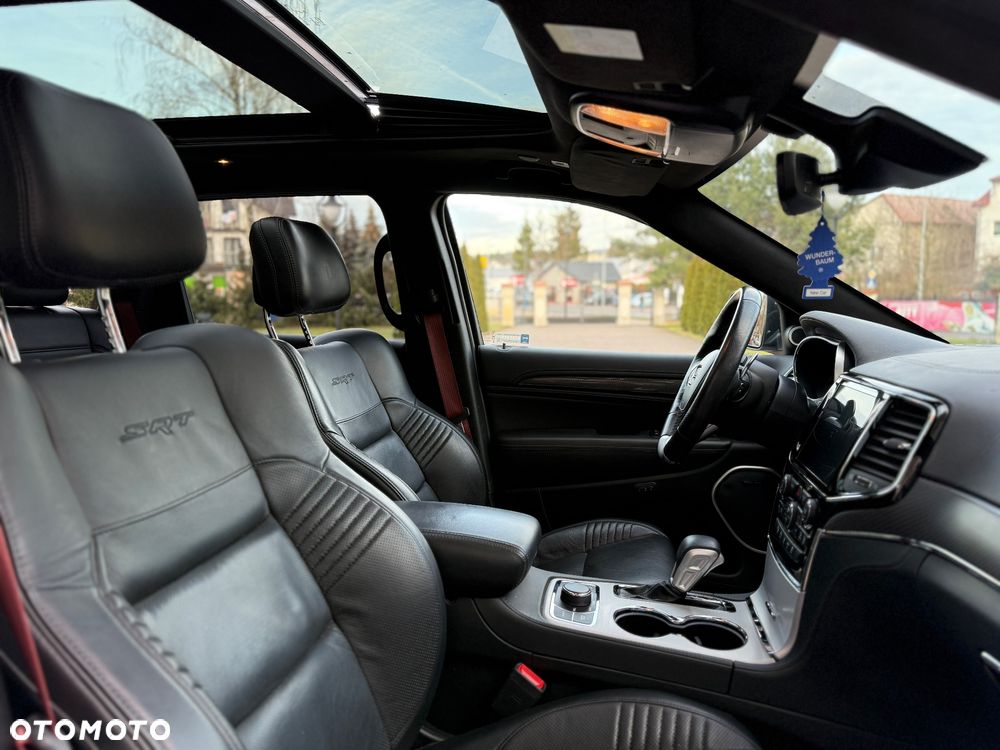 Jeep Grand Cherokee 6.4 V8 SRT8 - 11