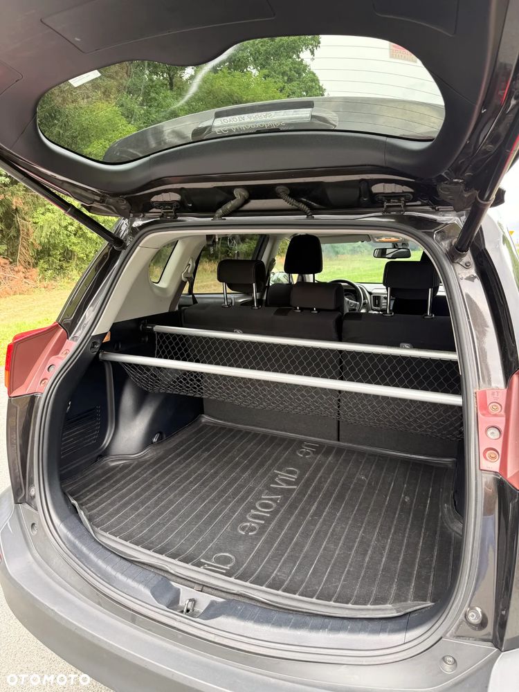 Toyota RAV4 2.0 D-4D Premium - 24