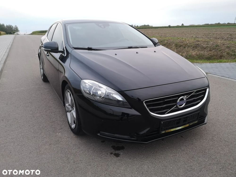 Volvo V40 T3 Momentum - 23