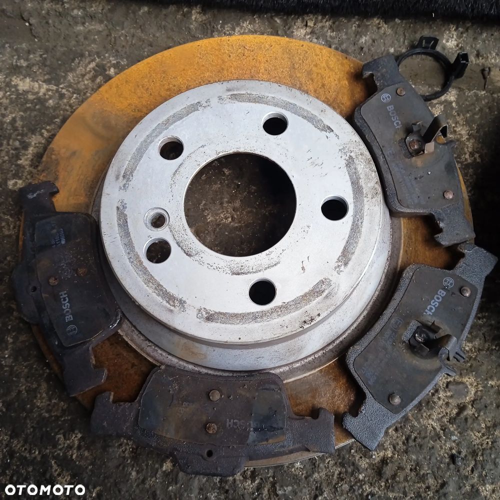 Tarcze hamulcowe W212 3.0CDI - 14