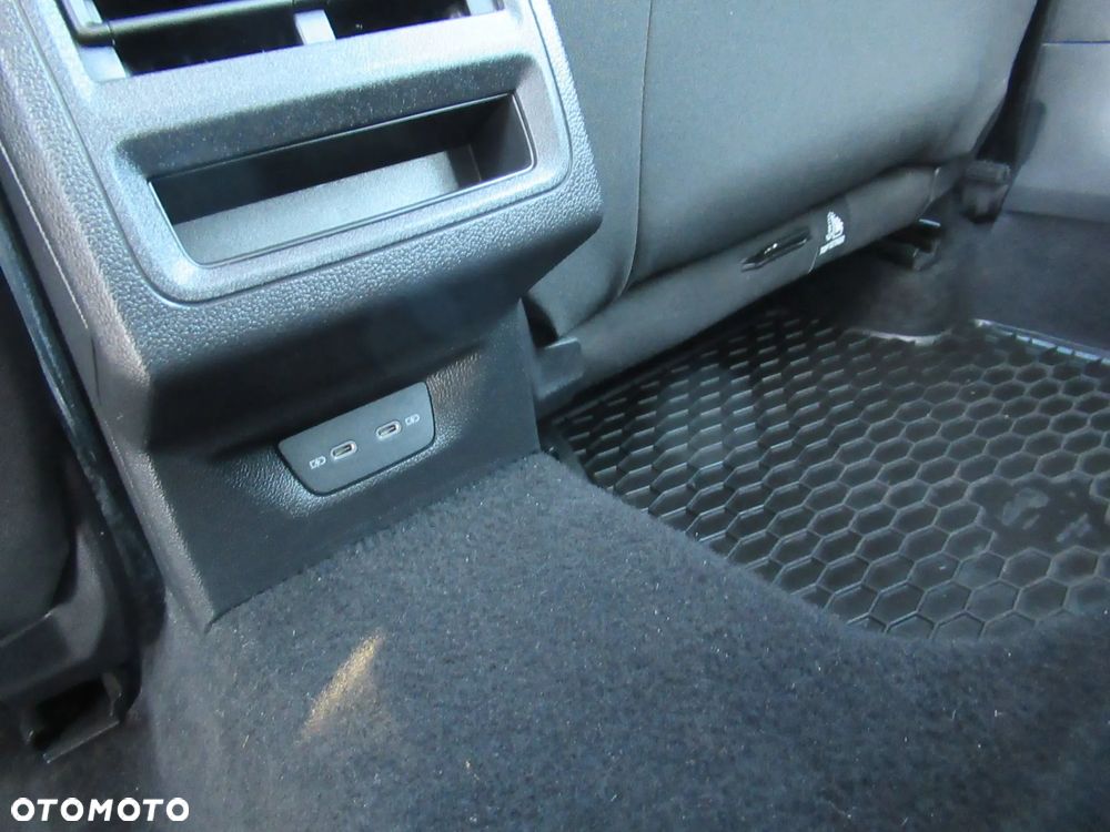 Volkswagen Golf 1.5 TSI EVO Life - 32