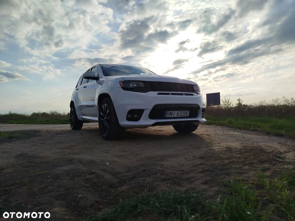 Jeep Grand Cherokee - 20