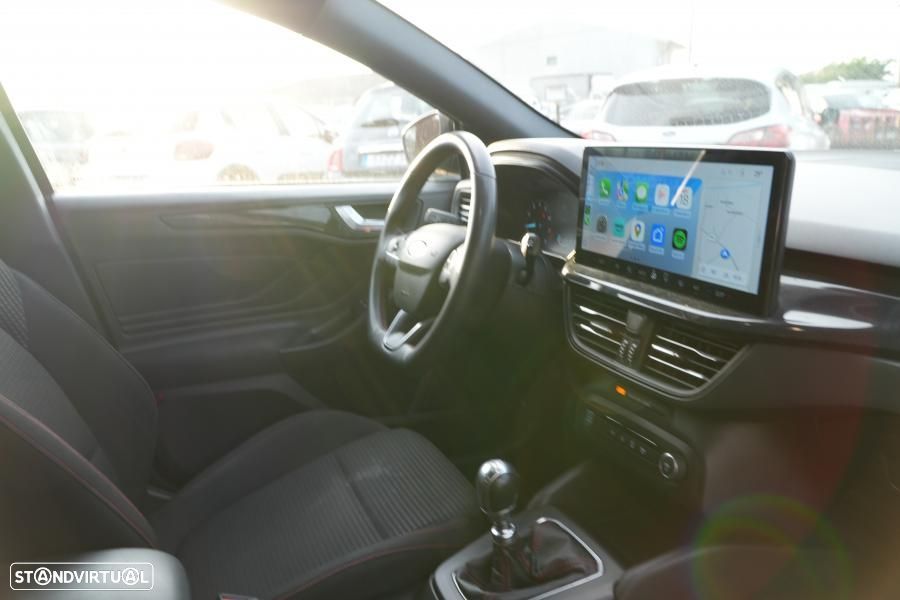 Ford Focus 1.0 EcoBoost MHEV ST-Line - 22