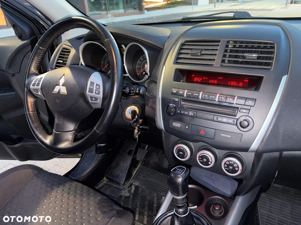 Mitsubishi ASX - 3