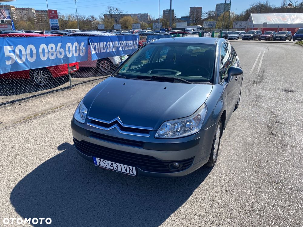 Citroën C4 1.6 16V Confort - 16