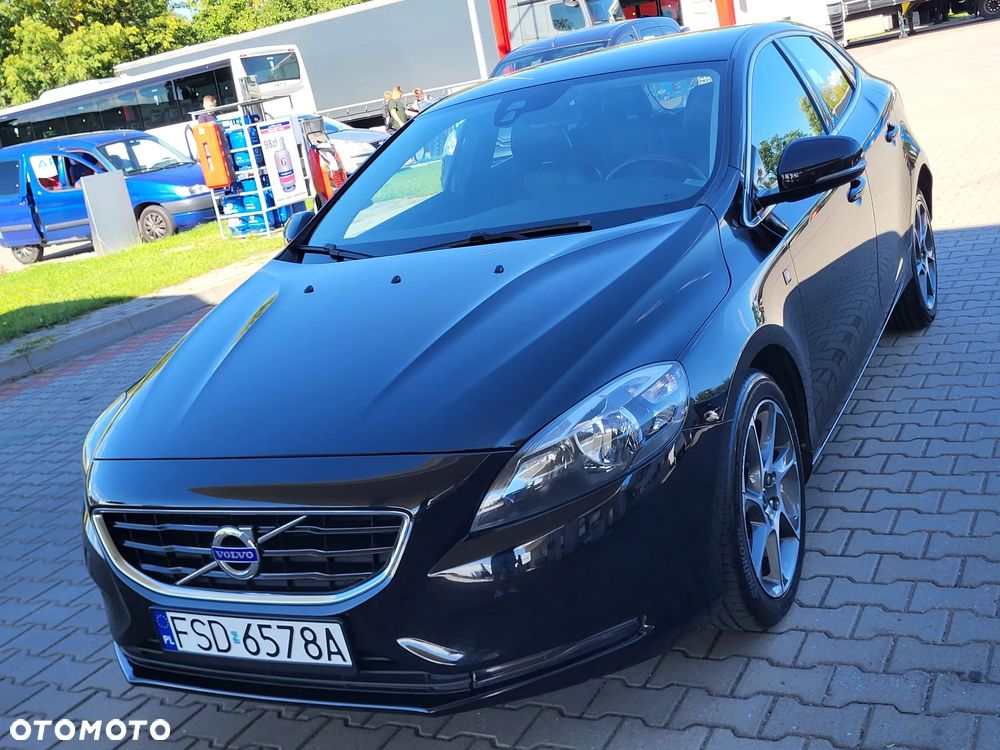 Volvo V40 D2 Drive-E Ocean Race - 14