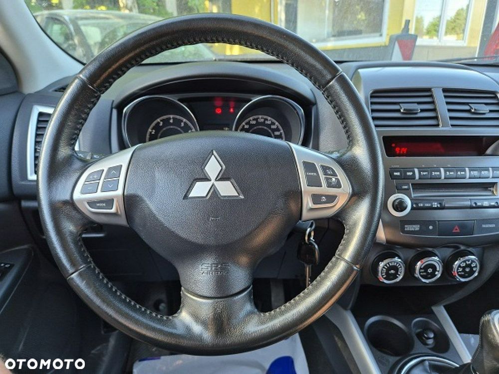 Mitsubishi ASX - 16
