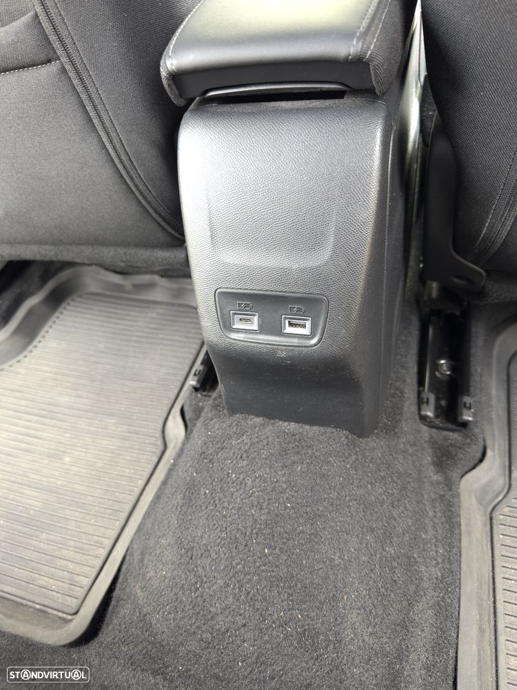 Peugeot 2008 1.2 PureTech Allure EAT8 - 9