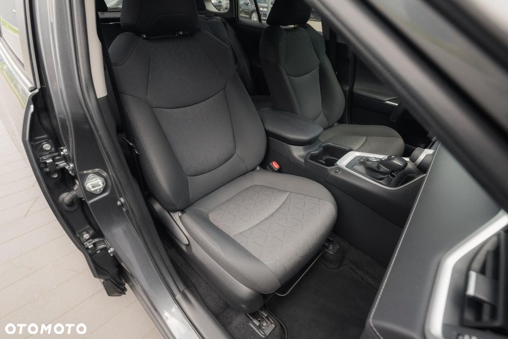 Toyota RAV4 - 16