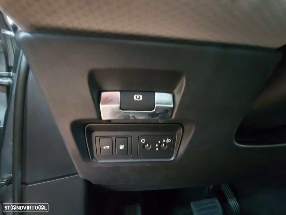 Land Rover Range Rover Evoque 1.5 P300e AWD R-Dynamic S Auto - 32
