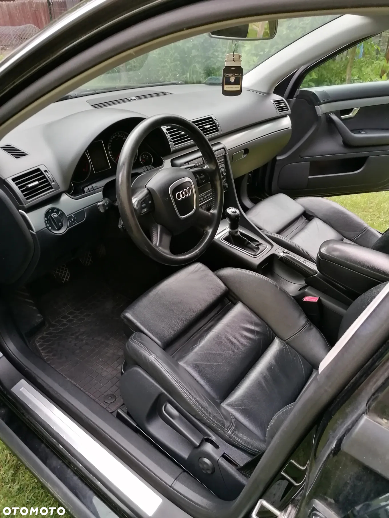 Audi A4 Avant 2.0 T FSI - 13