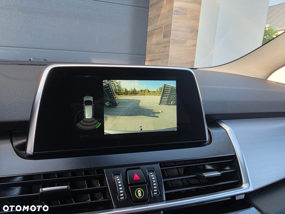 BMW Seria 2 220i GT Luxury Line sport - 34