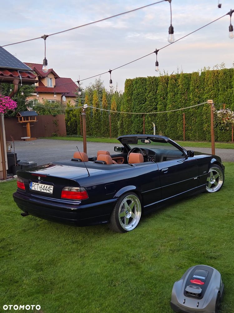 BMW Seria 3 320i - 7