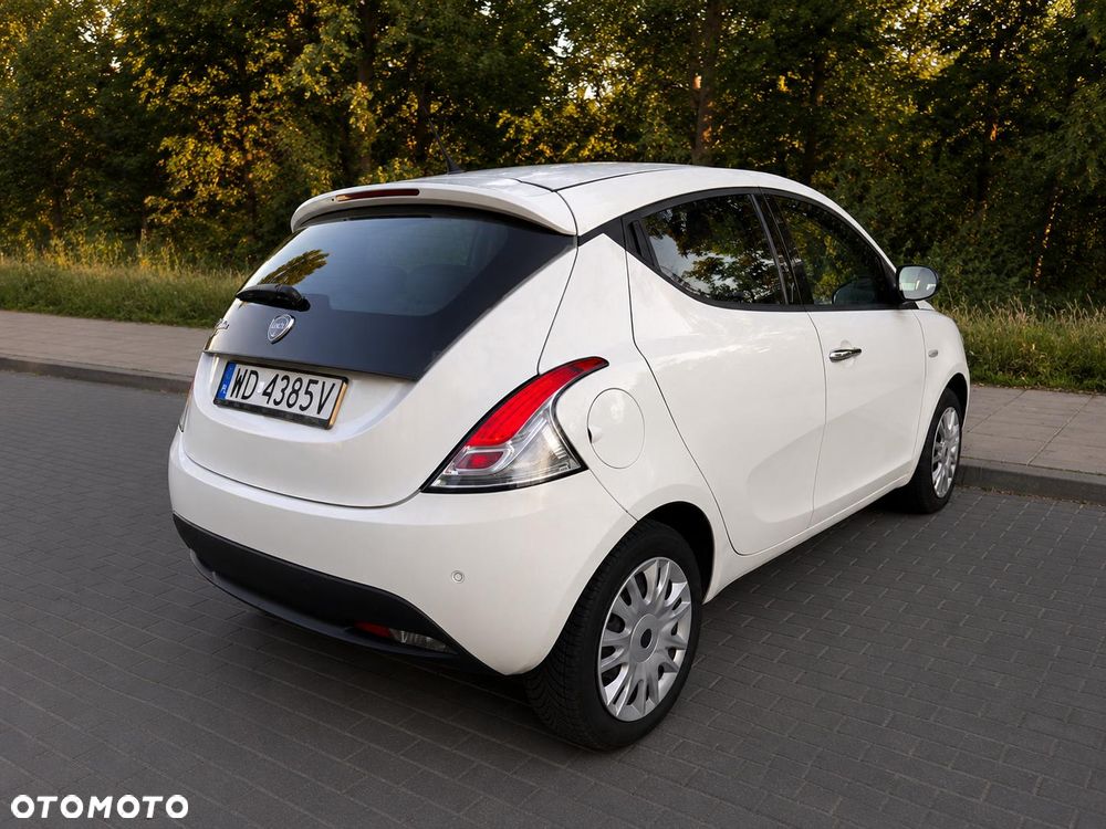 Lancia Ypsilon 0.9 Black&Red S&S MTA - 3