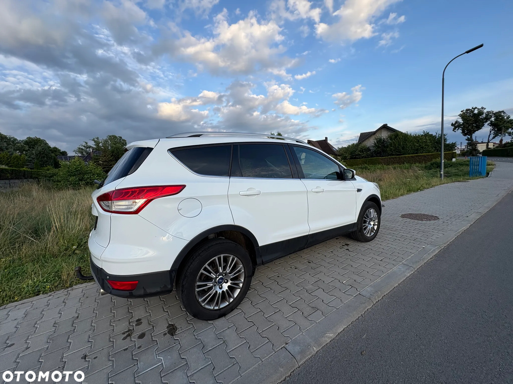 Ford Kuga 2.0 TDCi 4x4 Individual - 12