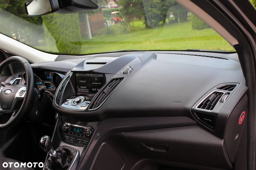 Ford Kuga 2.0 TDCi FWD Titanium - 20