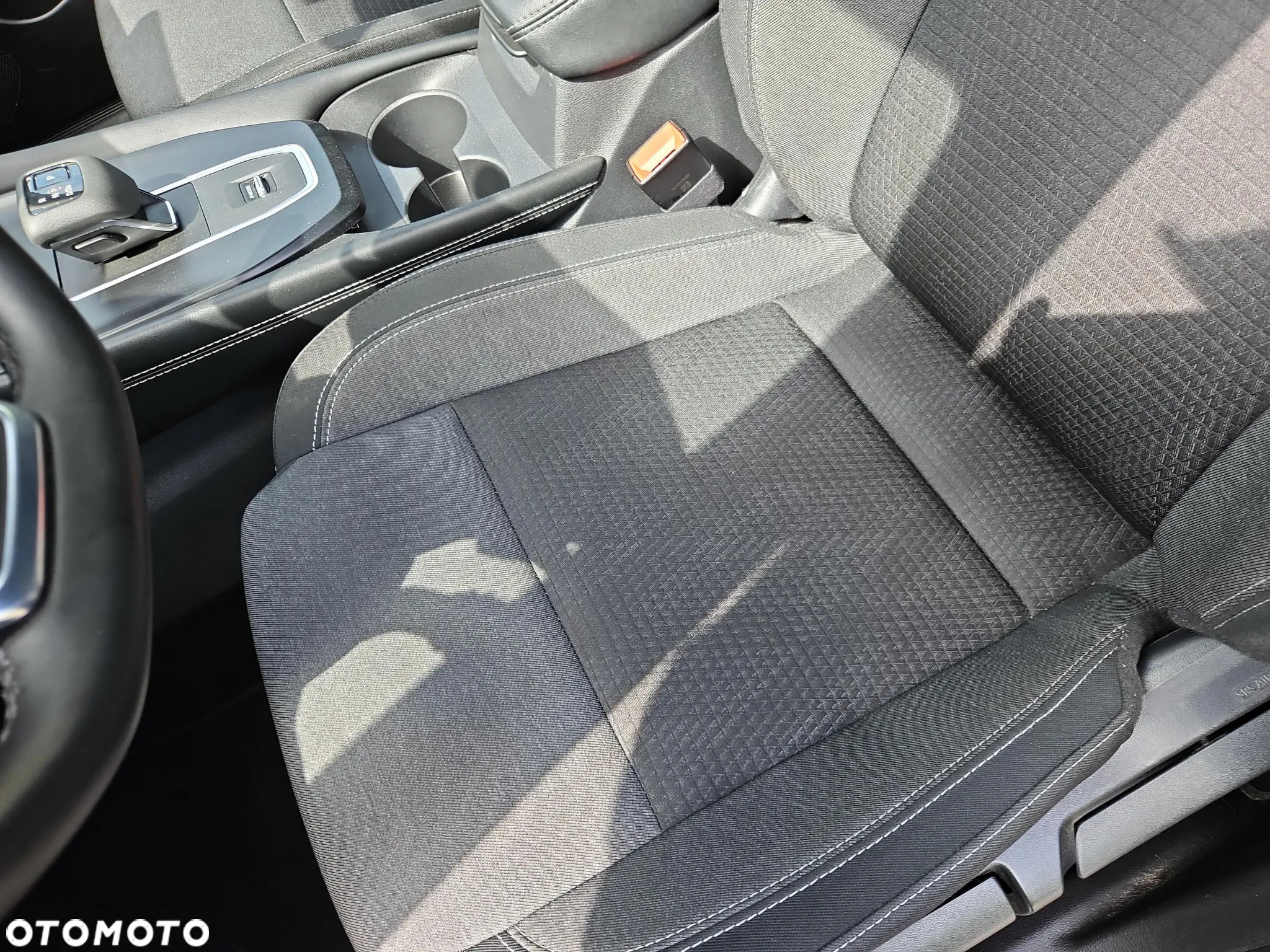 Nissan Qashqai 1.3 DIG-T mHEV N-Connecta Xtronic - 12