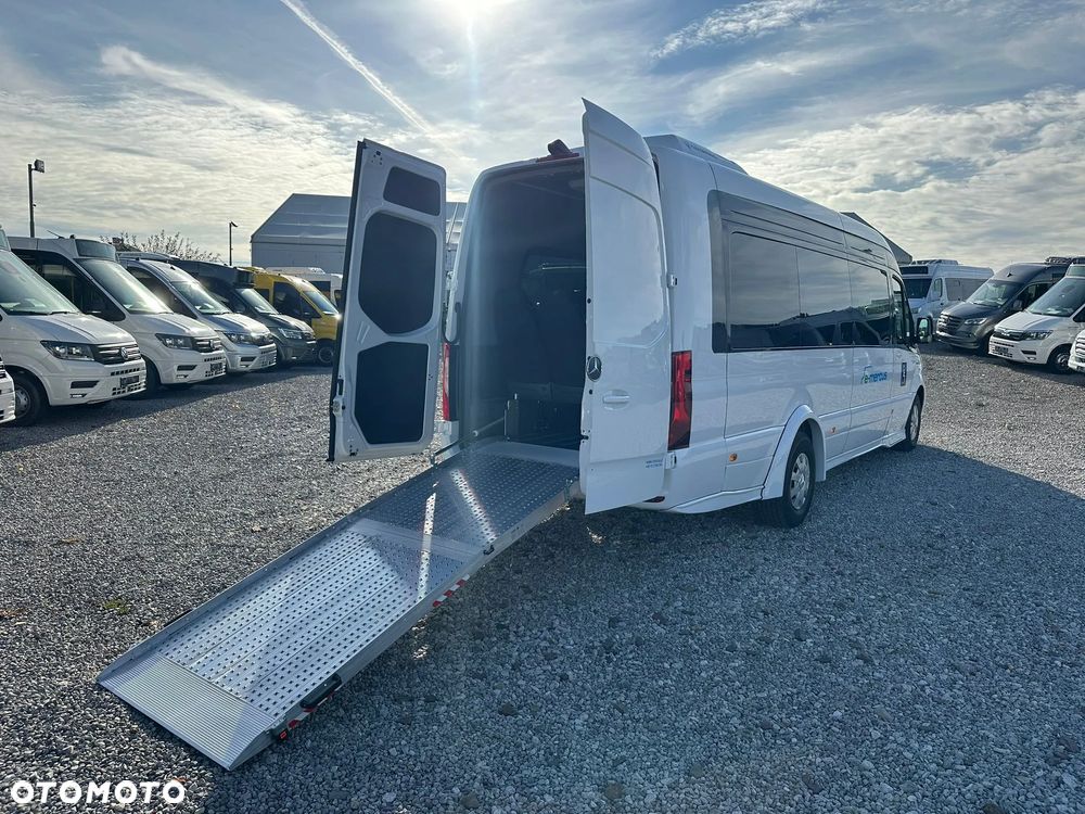 Mercedes-Benz eSprinter - 4