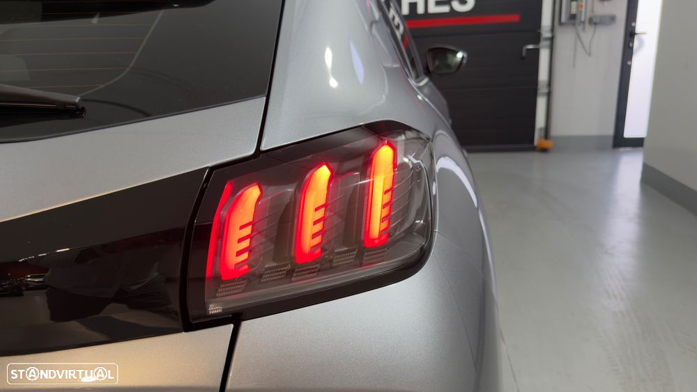 Peugeot 208 PureTech 100 Allure - 10
