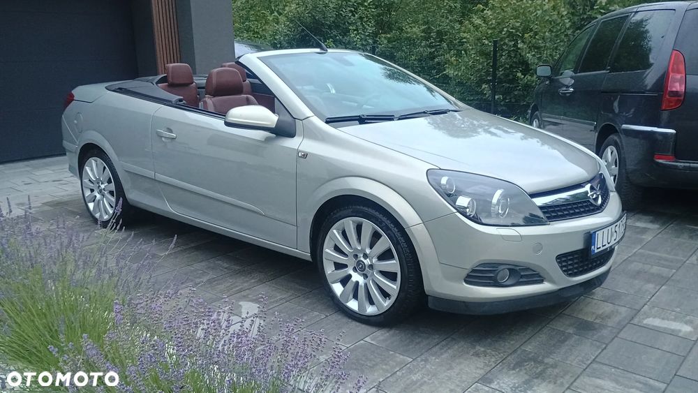 Opel Astra 1.8 Cosmo - 33