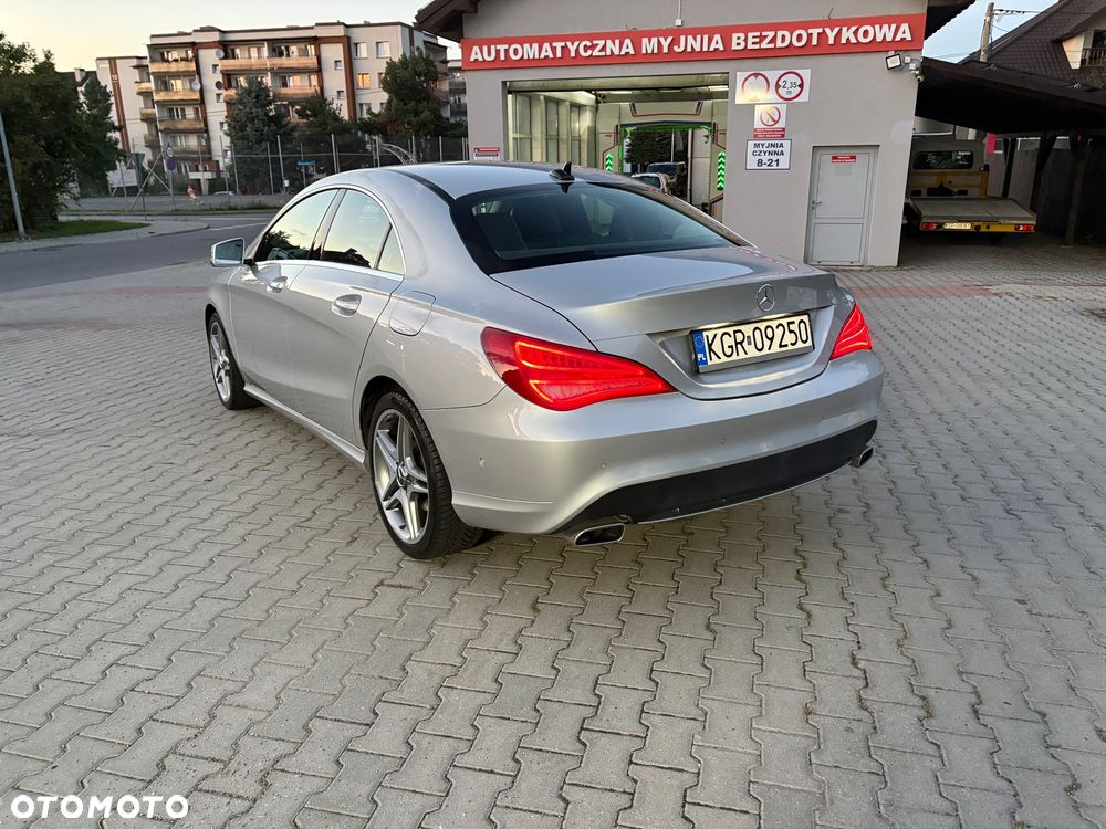 Mercedes-Benz CLA 180 7G-DCT - 5