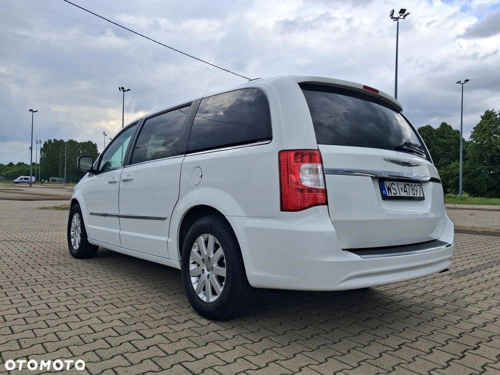 Chrysler Town & Country 3.6 Touring - 6