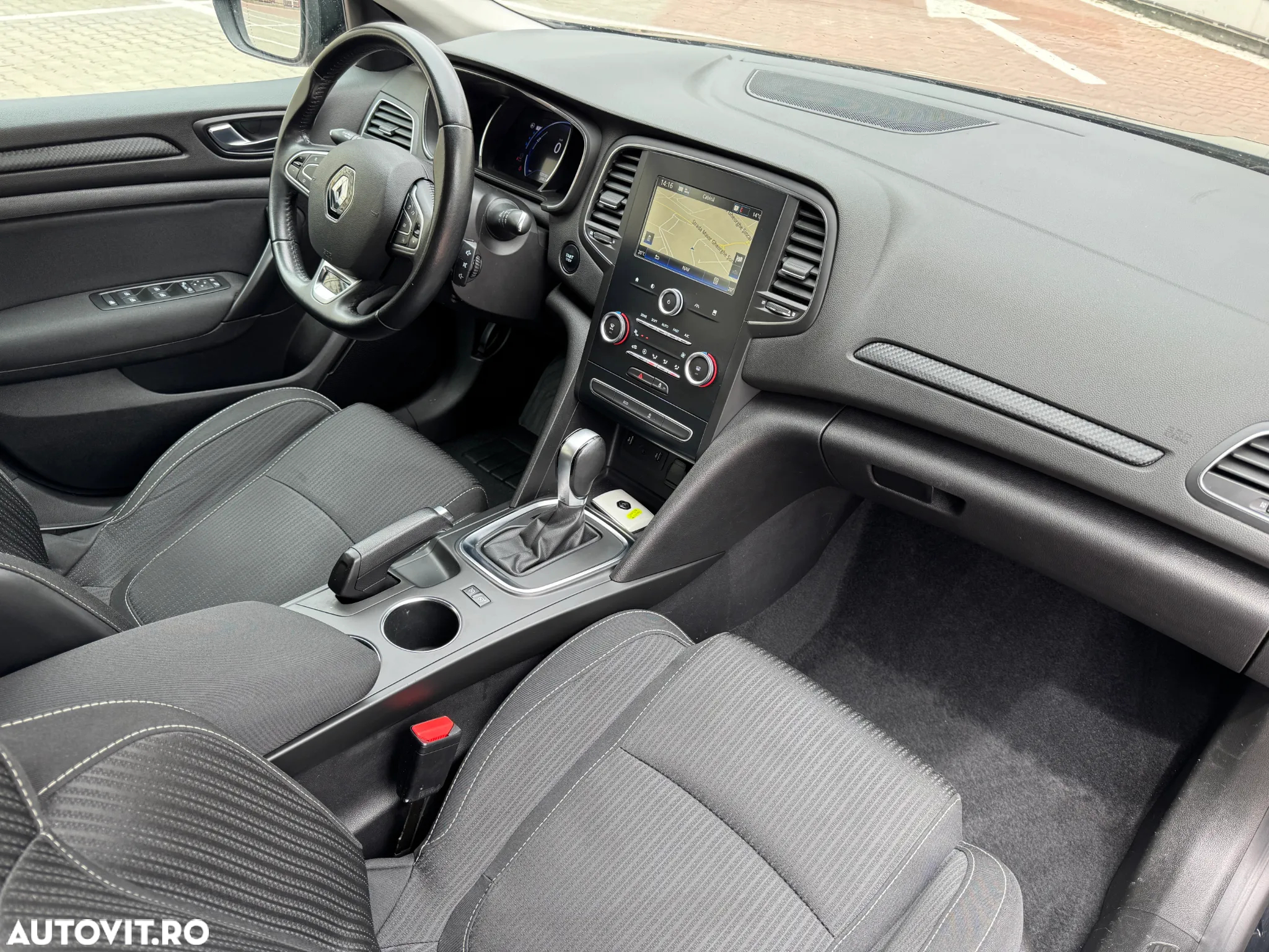 Renault Megane ENERGY dCi 110 EDC LIMITED - 13