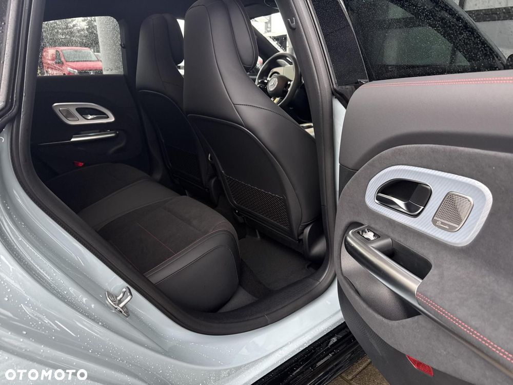 Mercedes-Benz CLA - 19