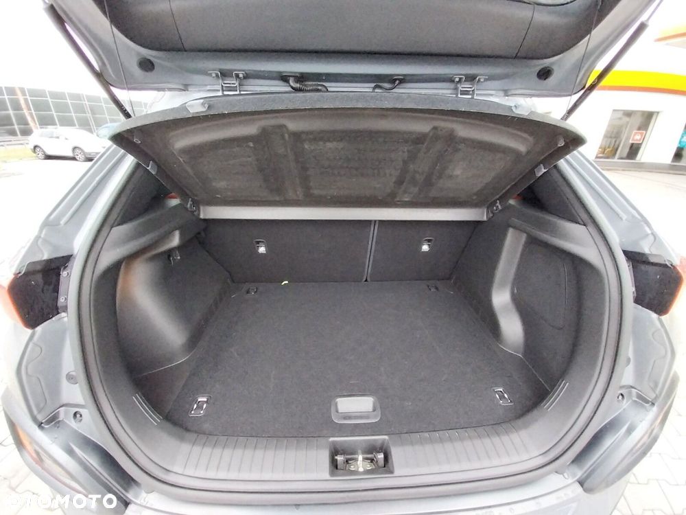 Hyundai Kona 1.6 GDI Hybrid Premium DCT - 8