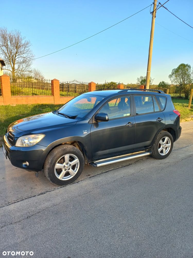 Toyota RAV4 2.2 D-4D Premium - 11
