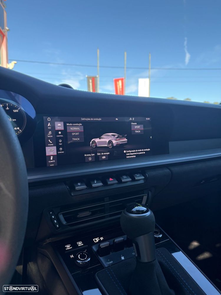 Porsche 911 Série F - 46