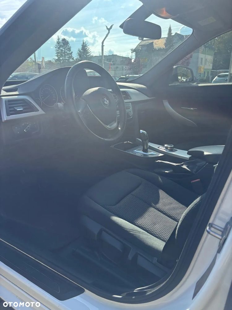 BMW Seria 3 318d Advantage - 11