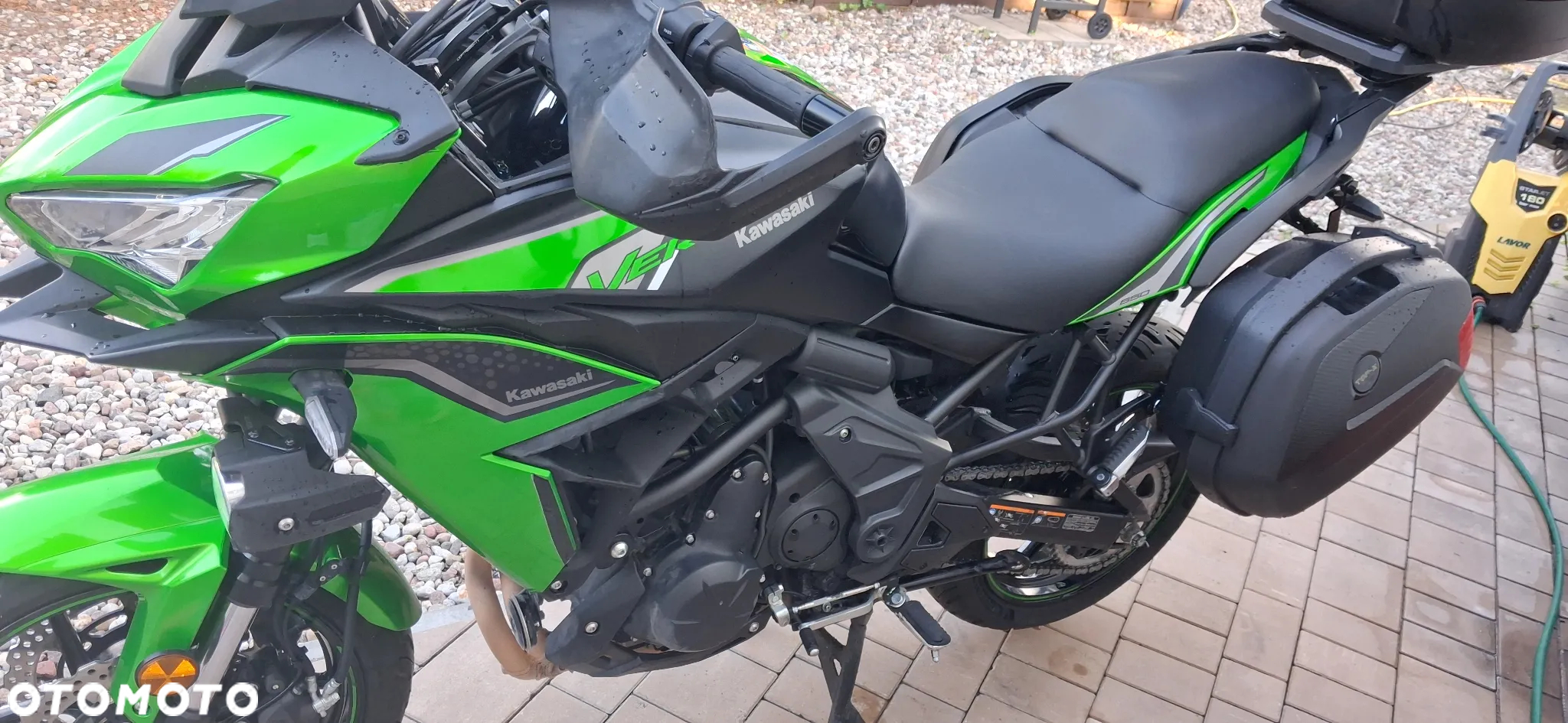 Kawasaki Versys 650 - 15