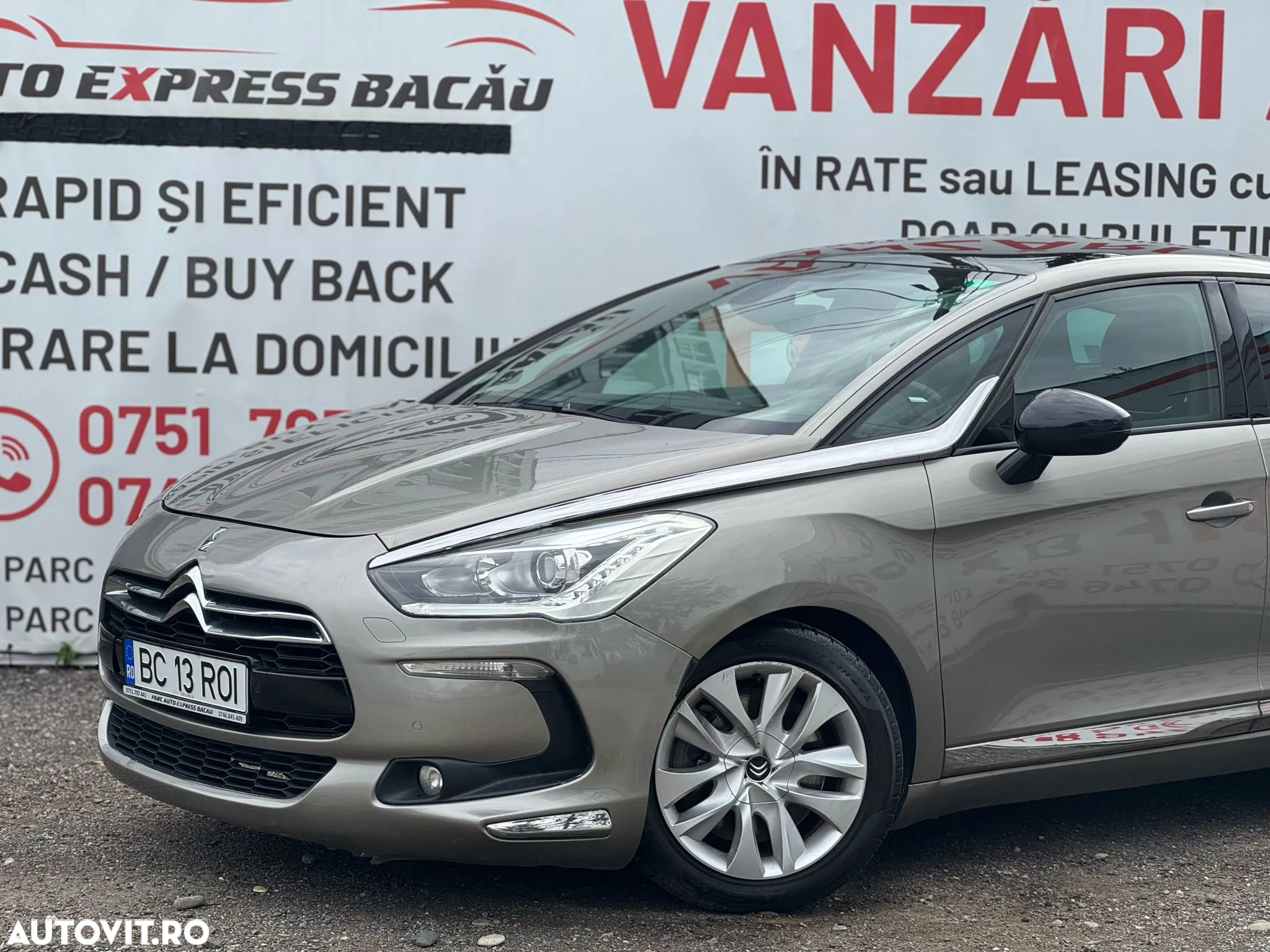 Citroën DS5 HDi 165 Business - 12