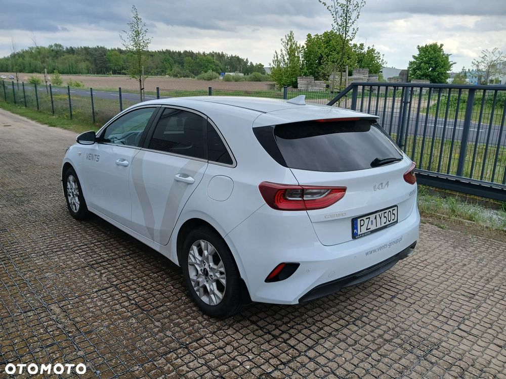 Kia Ceed 1.5 T-GDI M - 3