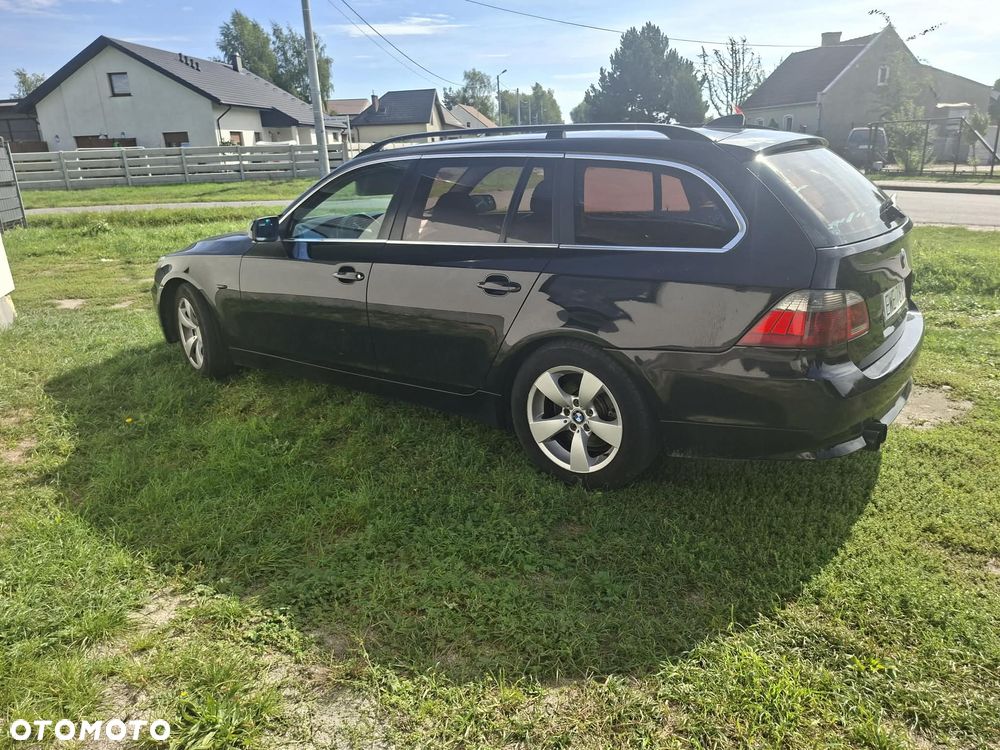 BMW Seria 5 525d - 2