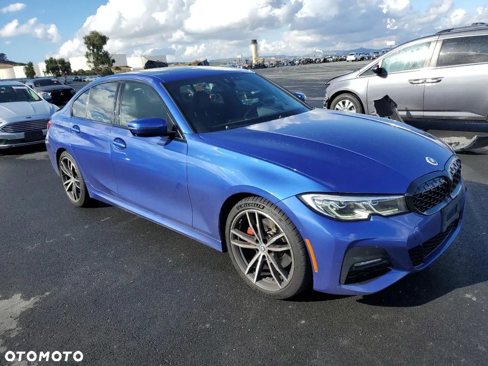 BMW Seria 3 330i xDrive M Sport - 1