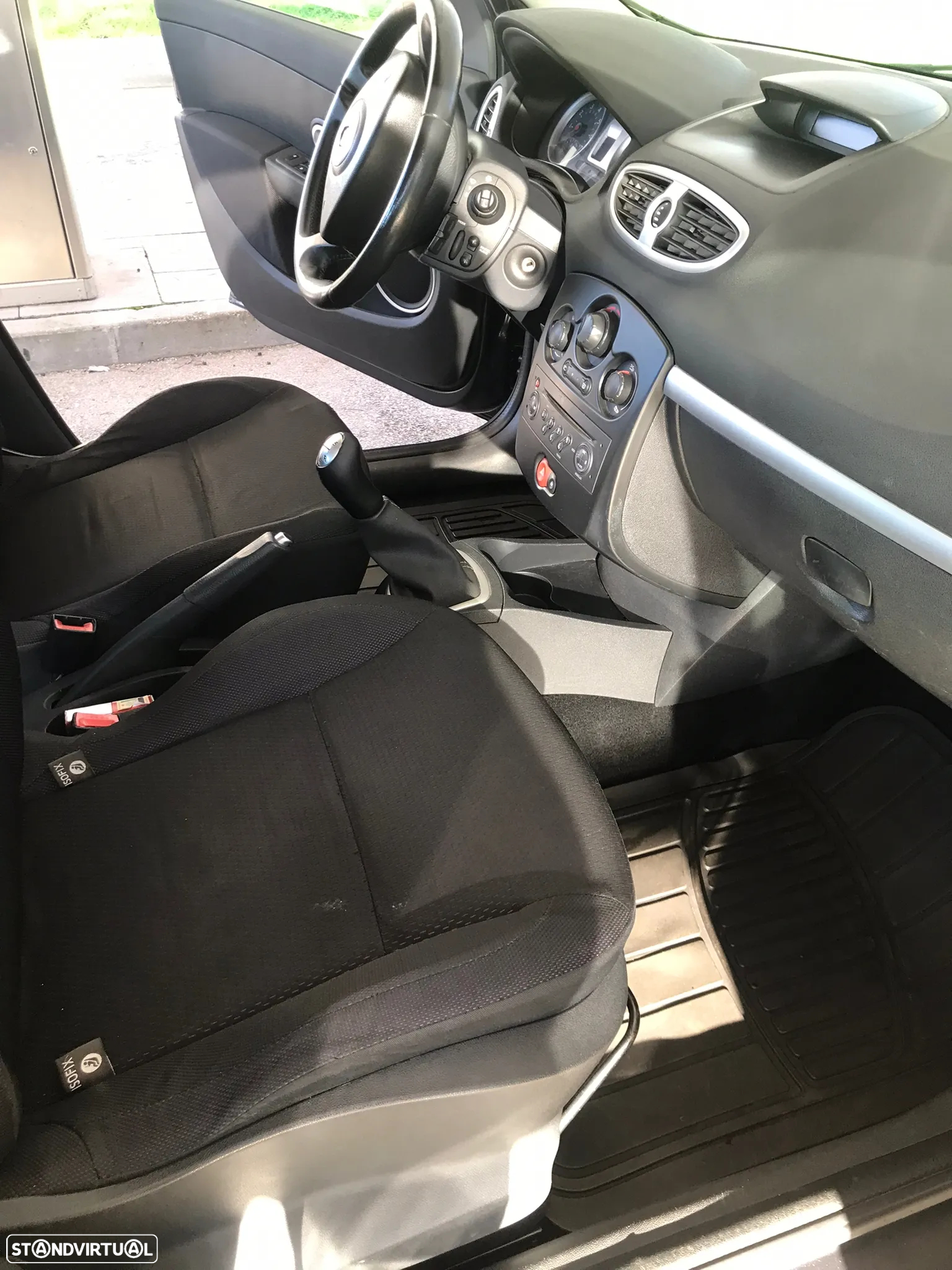Renault Clio - 13