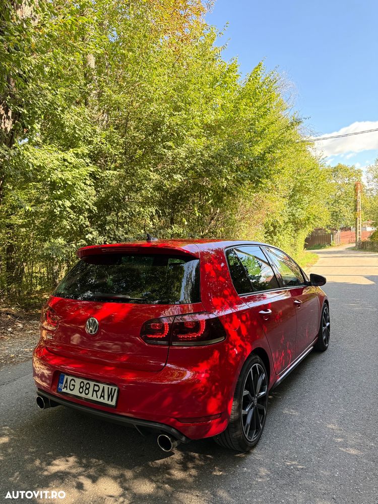 Volkswagen Golf 2.0 GTI adidas - 3