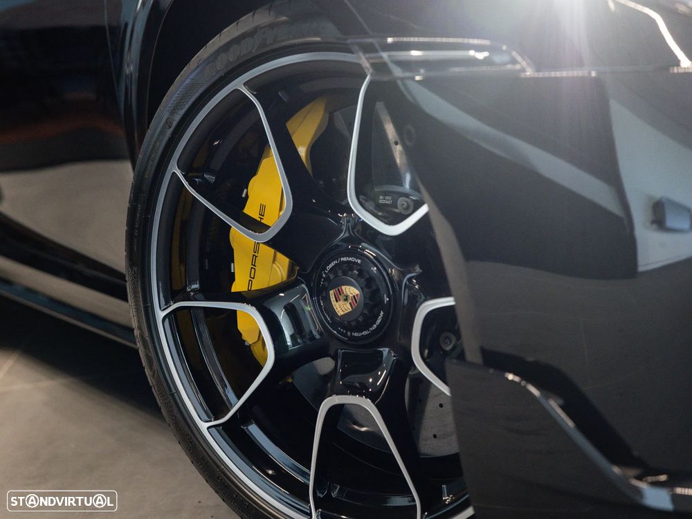 Porsche 911 (992) Turbo S PDK - 17