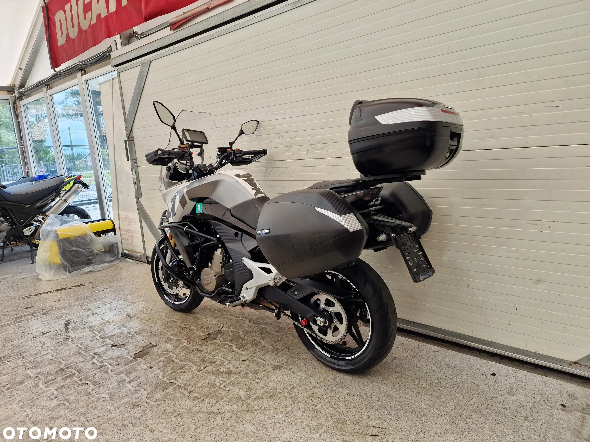 CFMoto MT - 25