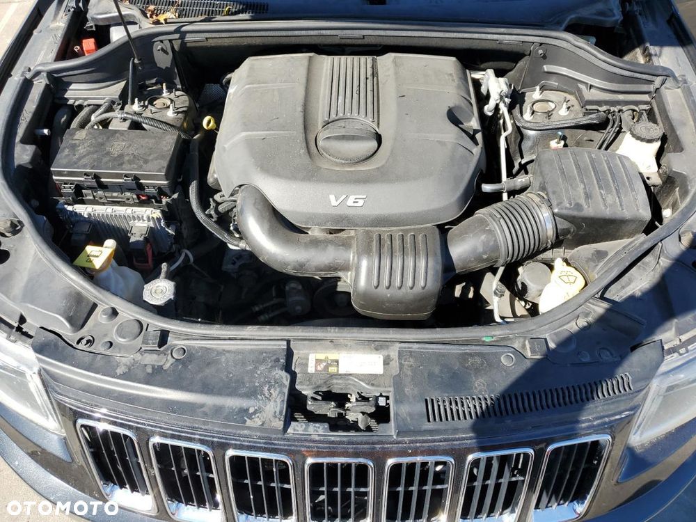 Jeep Grand Cherokee - 12