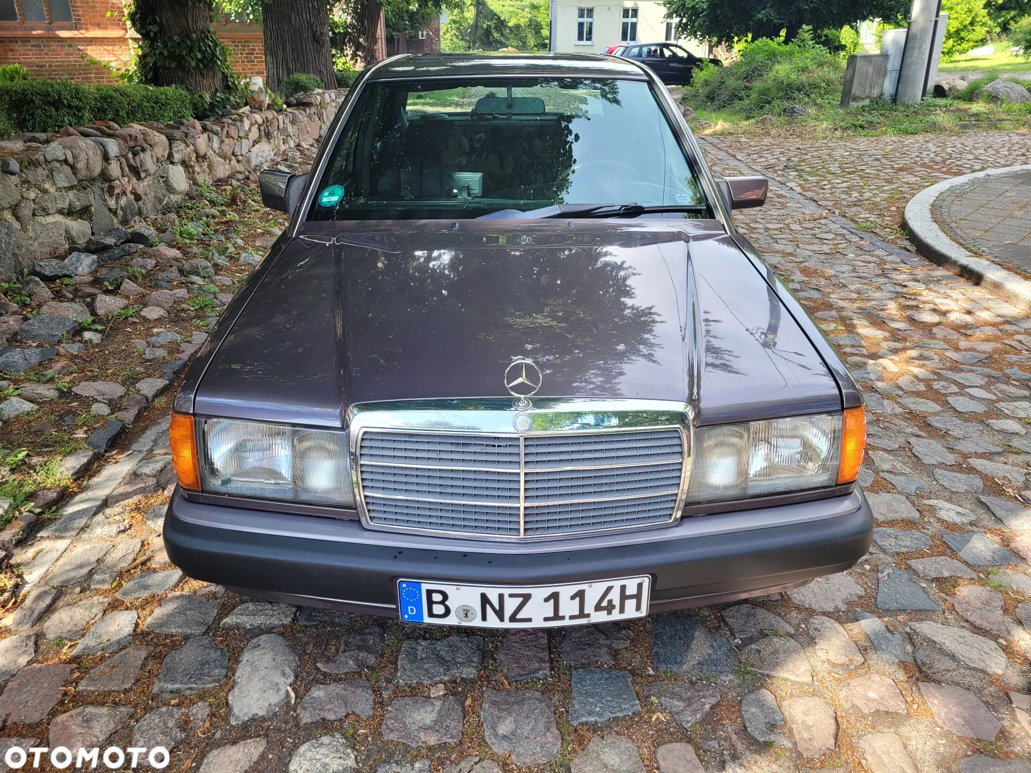 Mercedes-Benz W201 (190) - 4