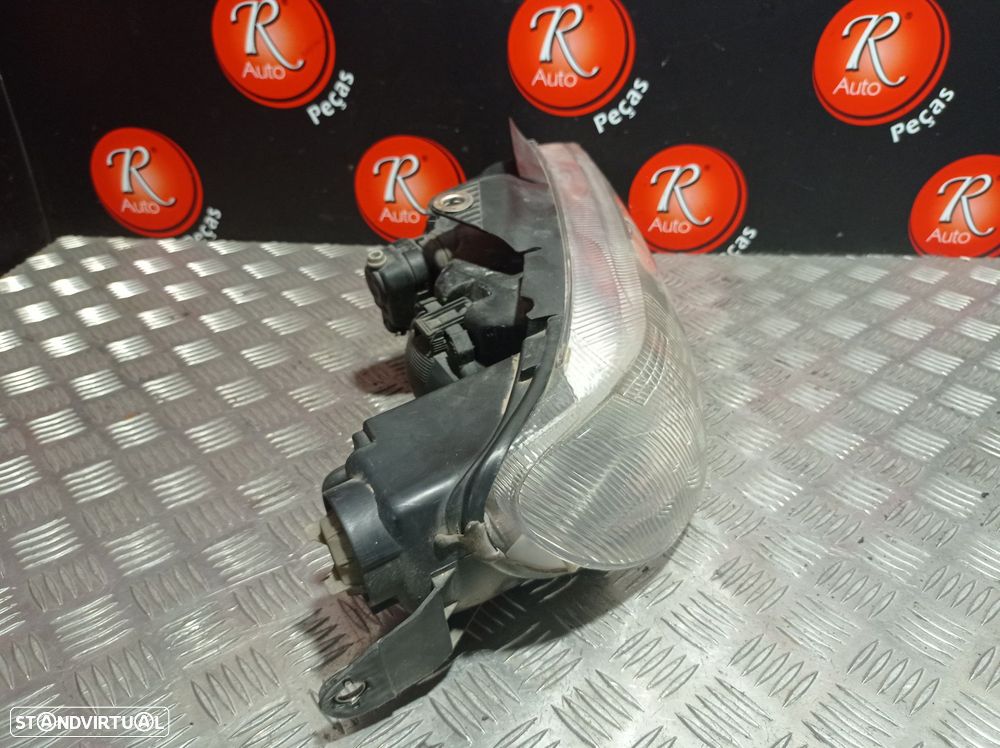 Ótica Dto Peugeot 406 (8B) - 4