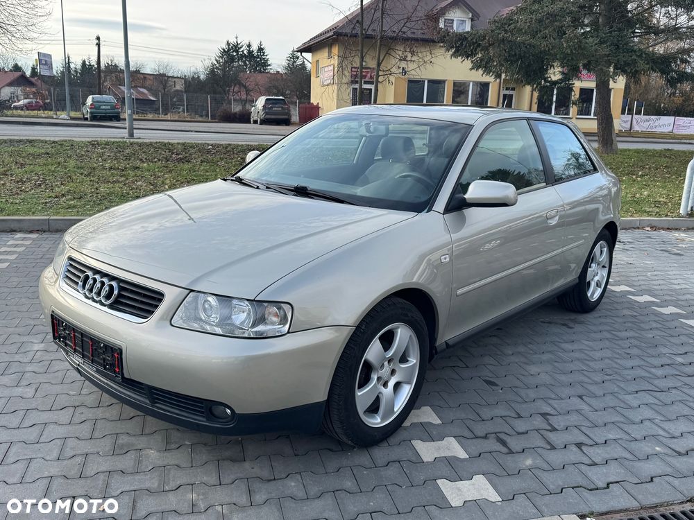 Audi A3 3-drzwiowe 1.6 Ambiente - 1