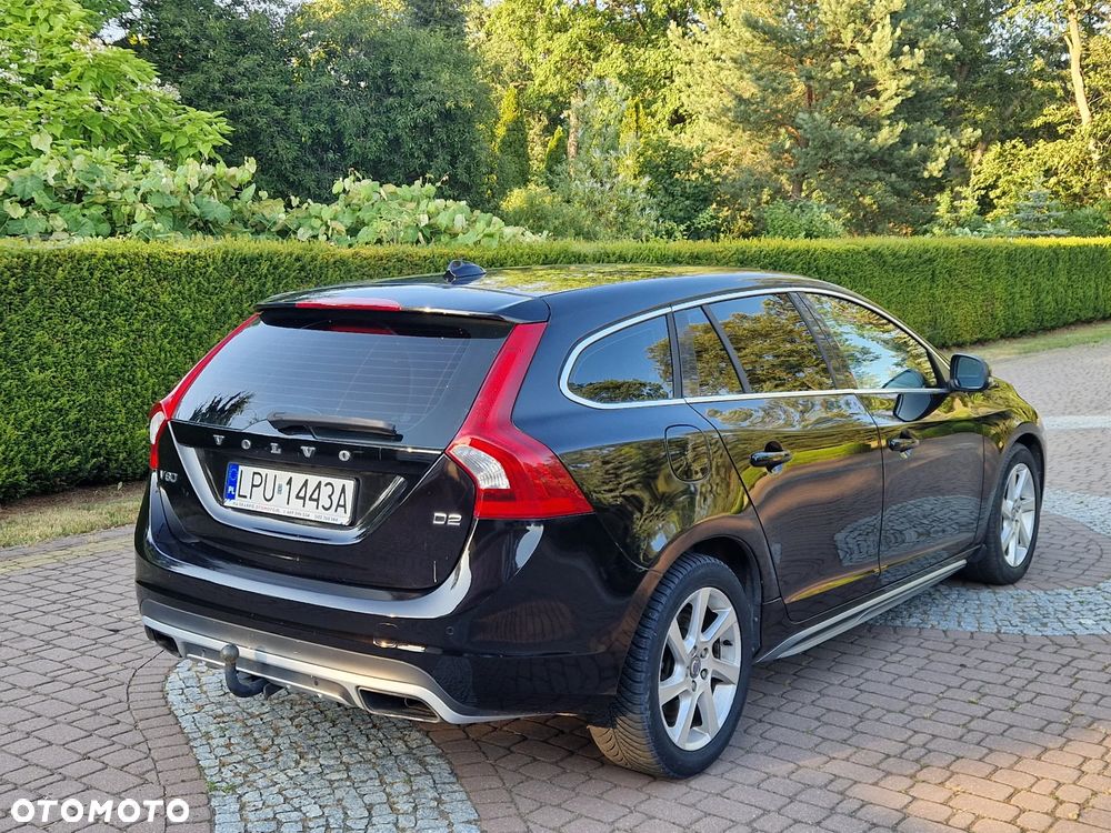 Volvo V60 D2 Momentum - 4