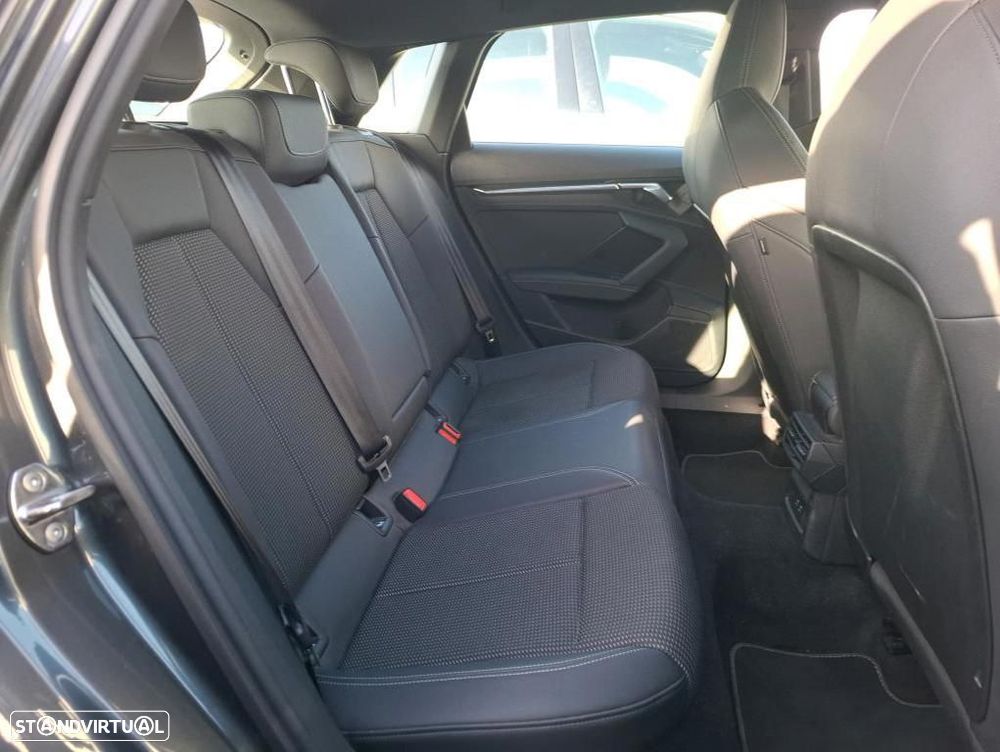 audi a3-sportback ver-40-tfsie-s-tronic-s-line - 5