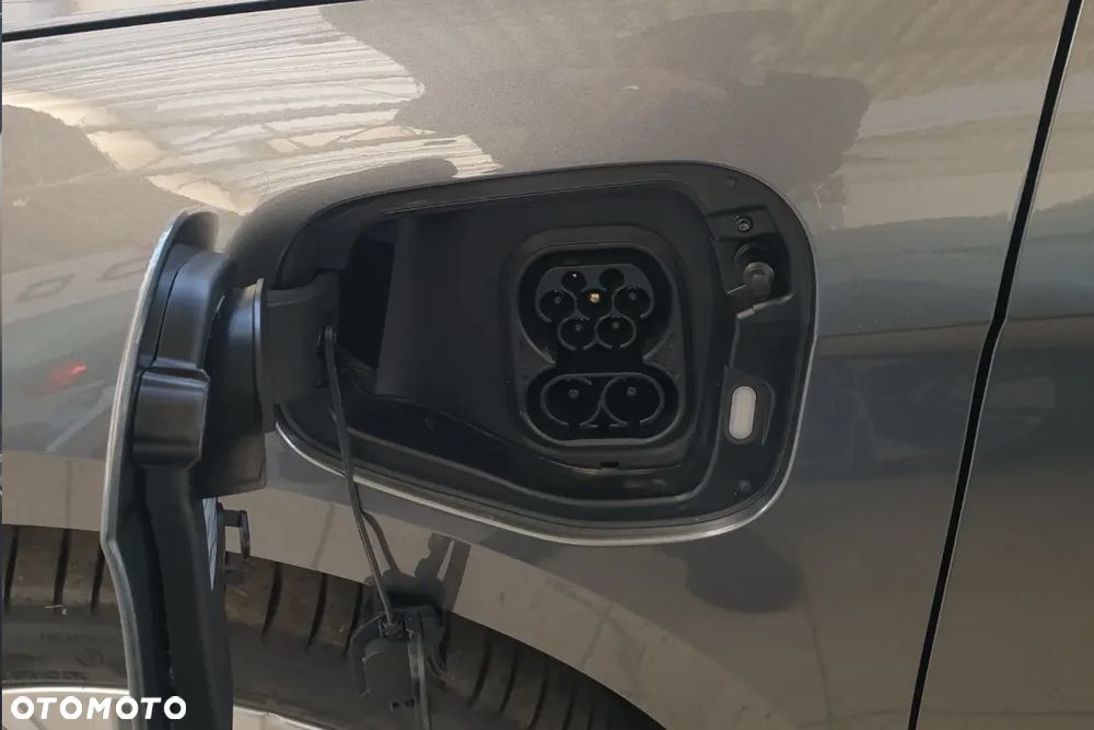 Skoda Superb 1.5 TSI Plug-in Hybrid Selection DSG - 11