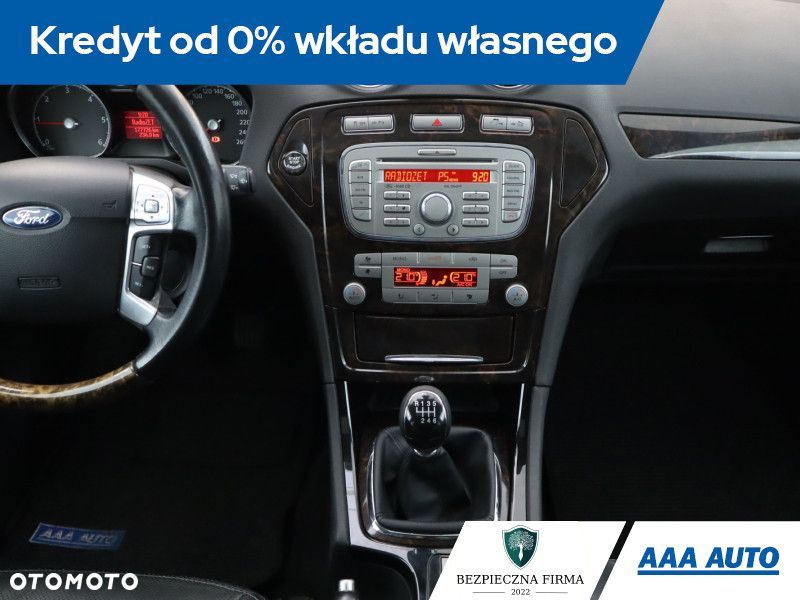 Ford Mondeo SW - 14