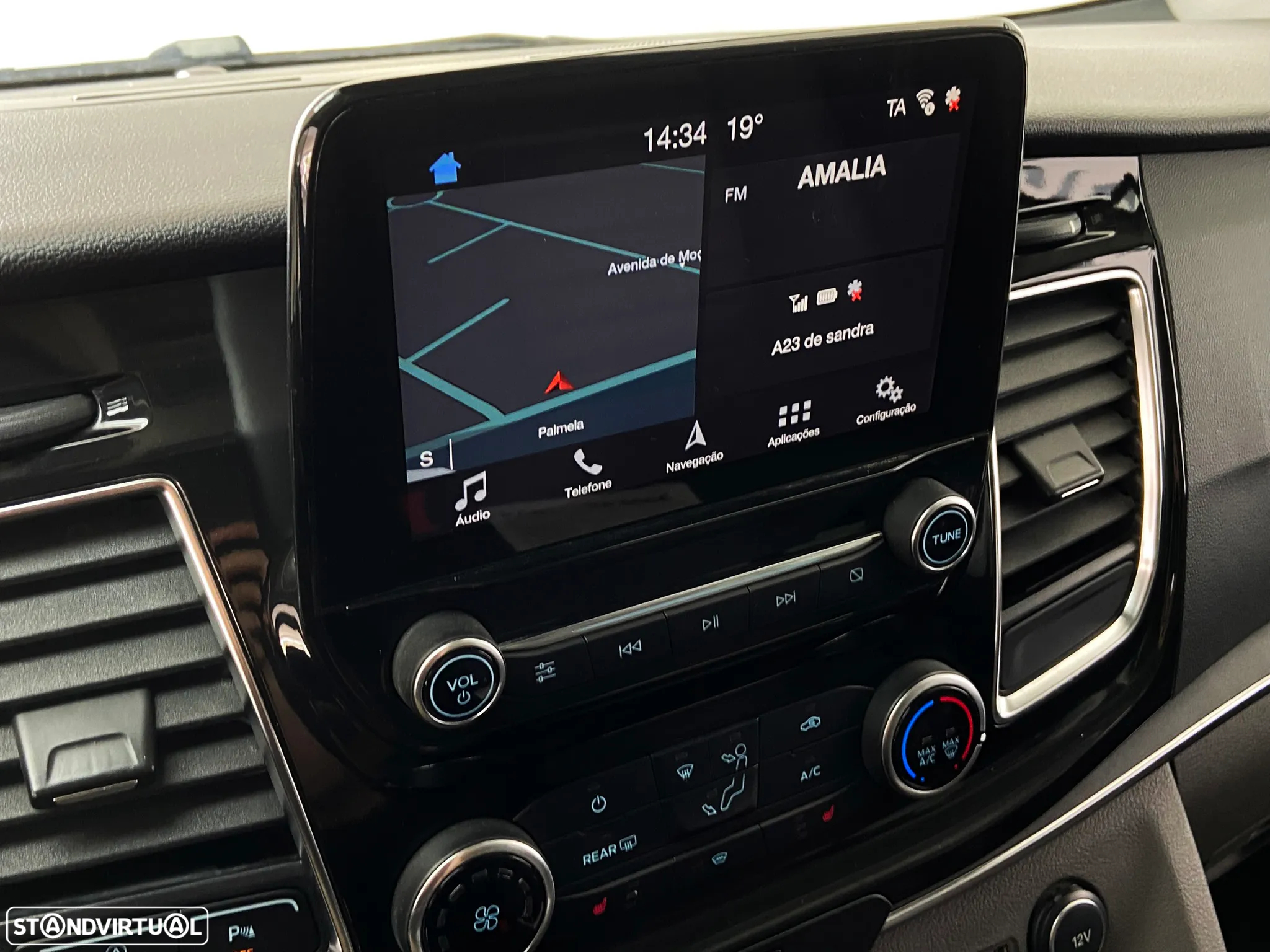 Ford Tourneo Custom - 17